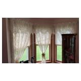 5 Living Room Window Treatments