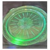 Uranium grass dish. 9ï¿½ins.