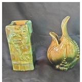Ceramic vases. Bamboo relief and seashell