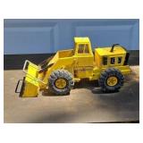 Tonka Loader. Needs cleaning.