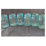 Blue Mason ball jars. 1pt.