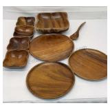 Wood salad serving set.