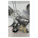 Kitchen ware. Utensils lot. 2 aluminum bowls with