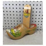 Dutch Shoe and Brush