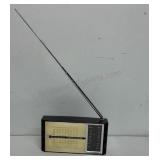 Vintage ten transistor am/fm realtone radio