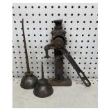 Genuine Ford, motor company, oil, cans, and Jack