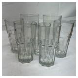 7 pcs glass drinking cups.