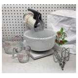 Measuring Cups & Sunbeam Mixer