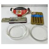 Pyrex cookware, kitchen knives, set of 8 coasters