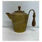 Vintage brass tea pot 7in tall by 5in diameter