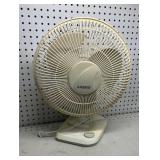 Lasso Oscillating Fan