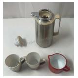 Corningware thermique thermos with coffee mugs