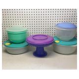 Group of Tupperware Bowls, Lattice Keepers &