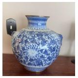 Blue & White porcelain Vase