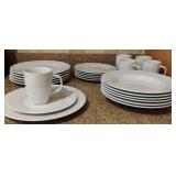 IKEA  365 White Dinnerware Service for 6-5 Mugs