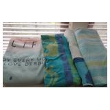 4 Beach Towels