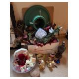 Group of Assorted Decor