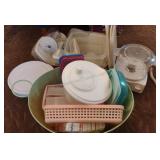 Assorted Plastic Ware