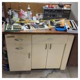 Work Bench With Contents