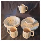 Ceramic dishes 