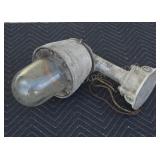 Heavy cast aluminum outdoor security light