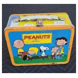 Peanuts lunchbox.  No thermos.