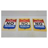 (3) plastic no trespassing signs