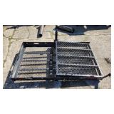 Hitch carrier with side ramp