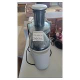 Beeville juicer