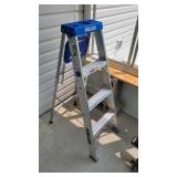 Keller 4 ft aluminum ladder