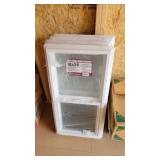 4 new vinyl single hung windows 18x36