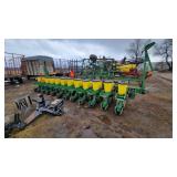 John Deere 7300 3 pt. corn planter 12 row