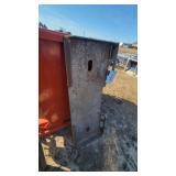 New solid quick attach plate