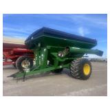 Brent 880 grain cart