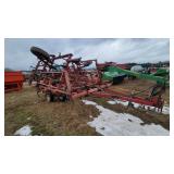 international 4600 vibra shank field cultivator