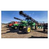 John Deere 4700 self propelled sprayer