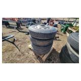 (4) 11R24.5 on aluminum buds