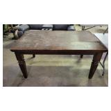 Kitchen/dining table