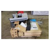 Pallet of assorted items