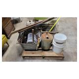 Pallet of vintage items