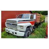 1990 Ford F700