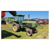 John Deere 4430