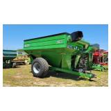 Frontier GC1108 grain cart
