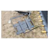 GIYI mini skidsteer pallet forks