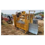 Trojan cattle squeeze chute