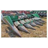 John Deere 643 corn head