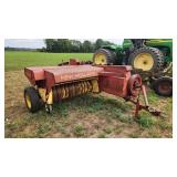 New Holland 273 Hayliner square baler