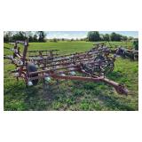 International field cultivator