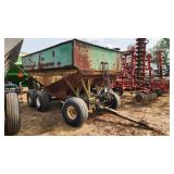 Parker 6600 bottom unload gravity wagon