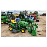 John Deere 1023E